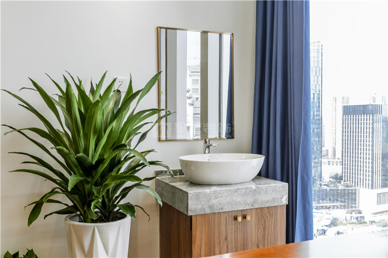 五星綠地中心華藍(lán)巖土公司2000平辦公室裝修實景圖