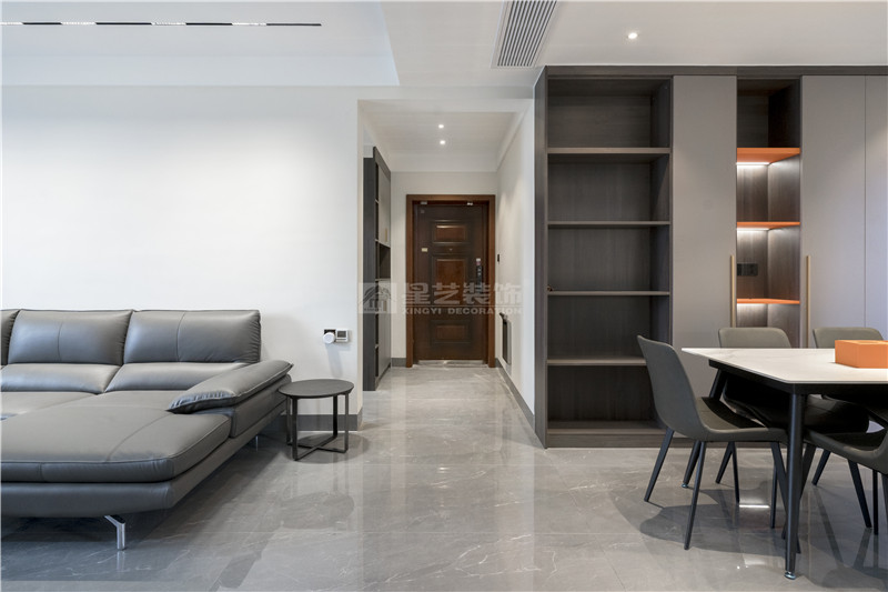 廣源大都會120平入戶裝修實(shí)景圖