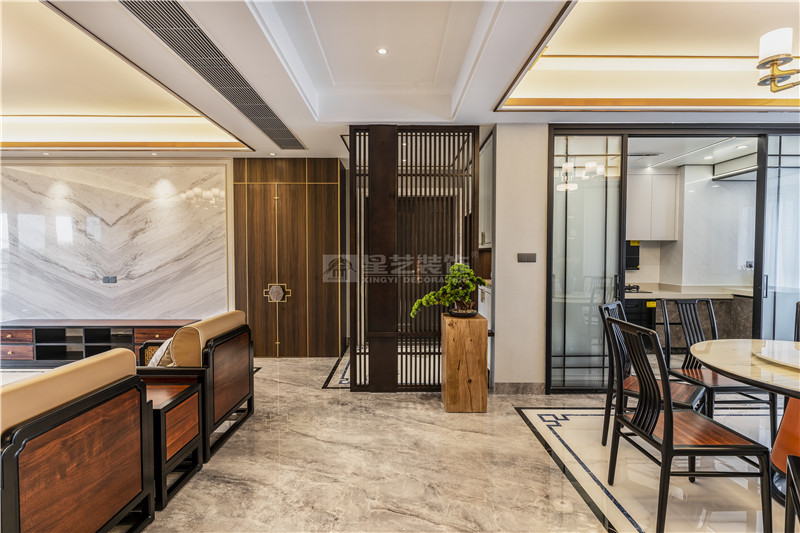 青山府 200平過道裝修實(shí)景圖