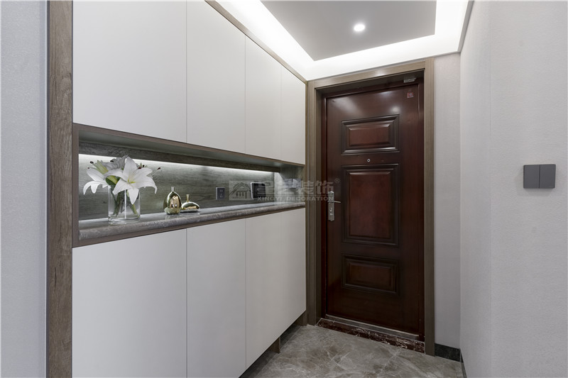 榮和千千樹108平入戶裝修實(shí)景圖