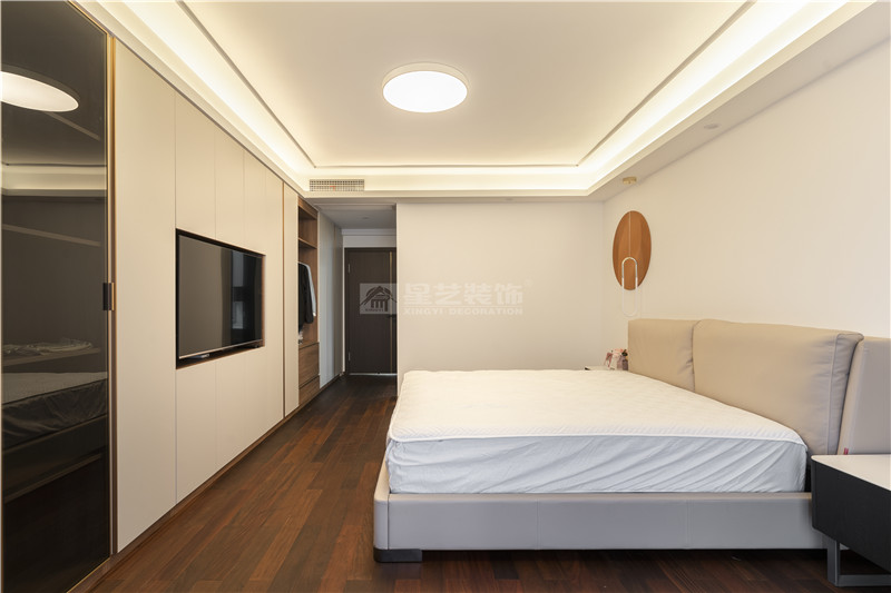 翡翠時光 復(fù)式270平臥室裝修實景圖