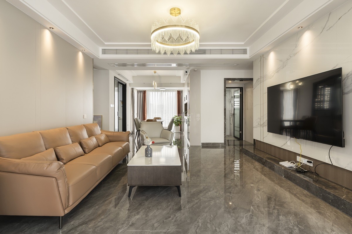 唐樾青山143平現(xiàn)代簡約客廳裝修實(shí)景