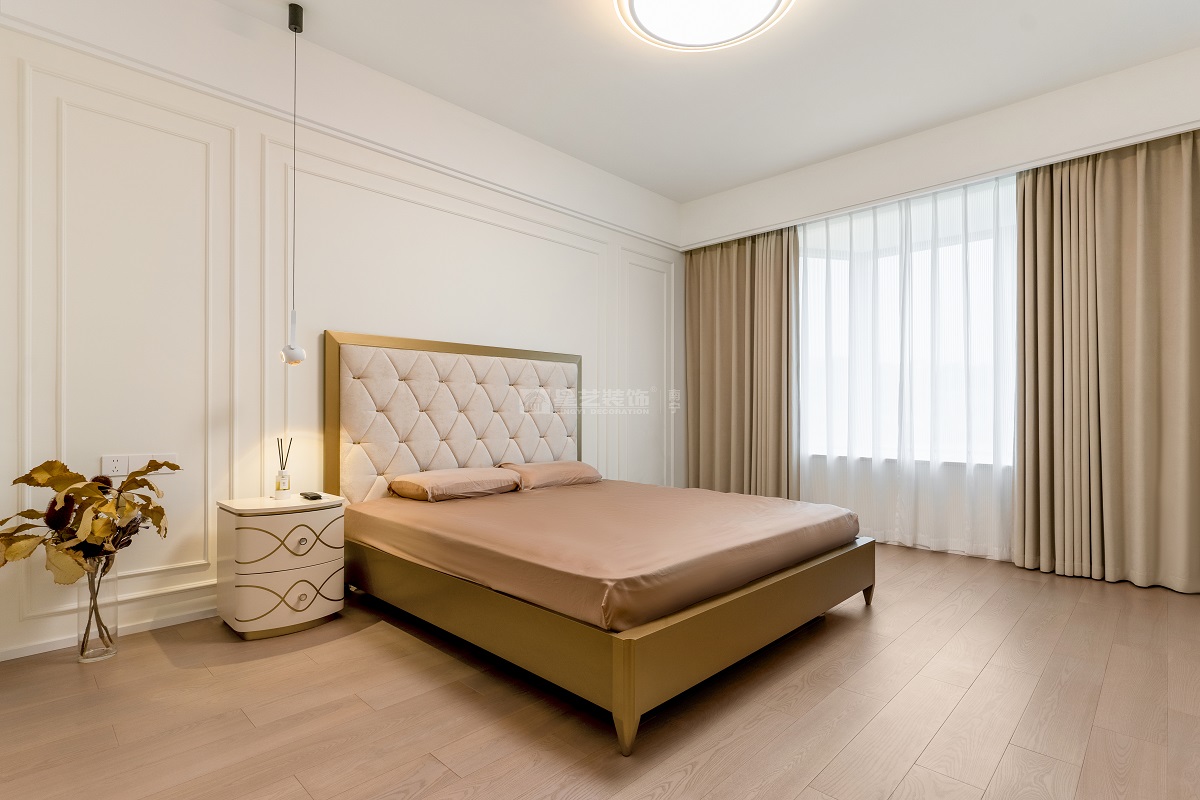 大唐臻觀170平現代混搭臥室實景