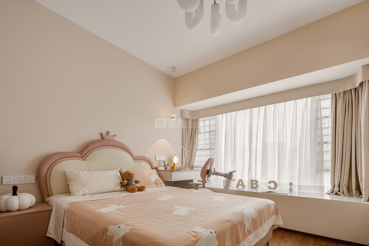 龍光天瀛140平意式輕奢風(fēng)格兒童房裝修實(shí)景