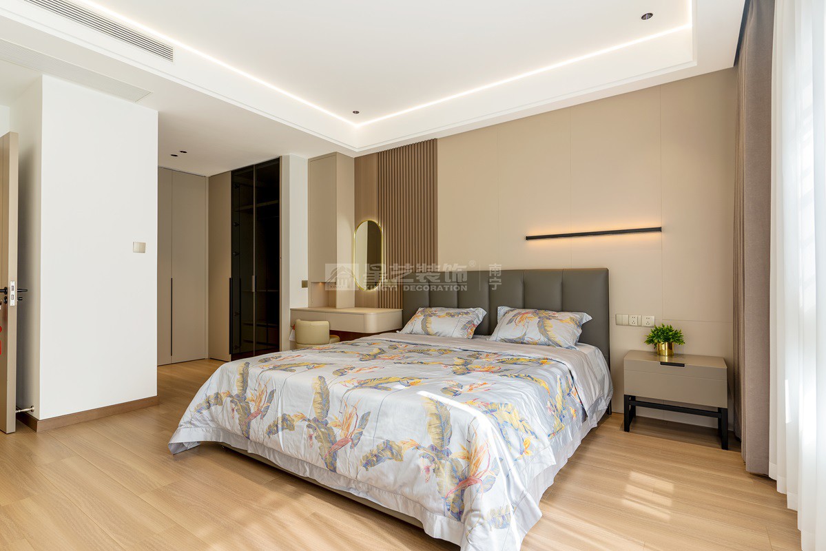 盛邦濱江府200平現(xiàn)代極簡(jiǎn)臥室裝修實(shí)景