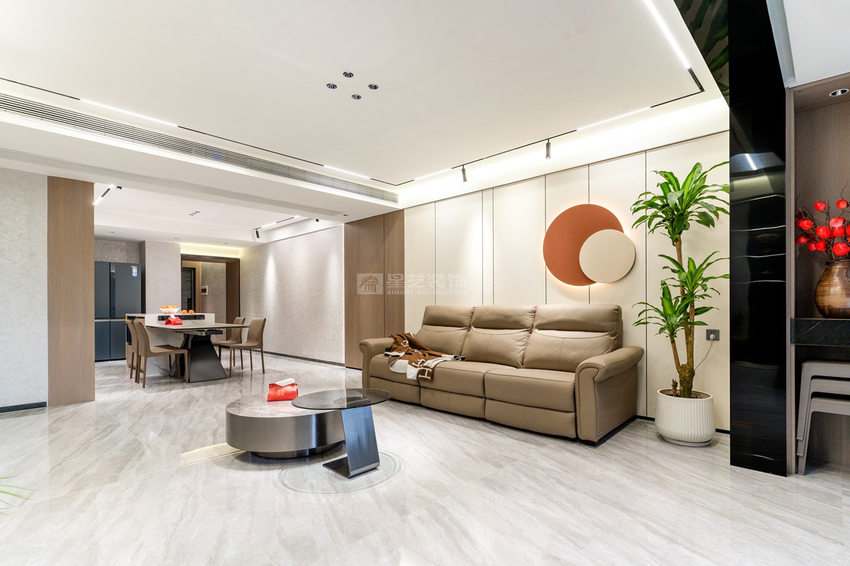 江山御景140平意式極簡(jiǎn)客廳裝修實(shí)景