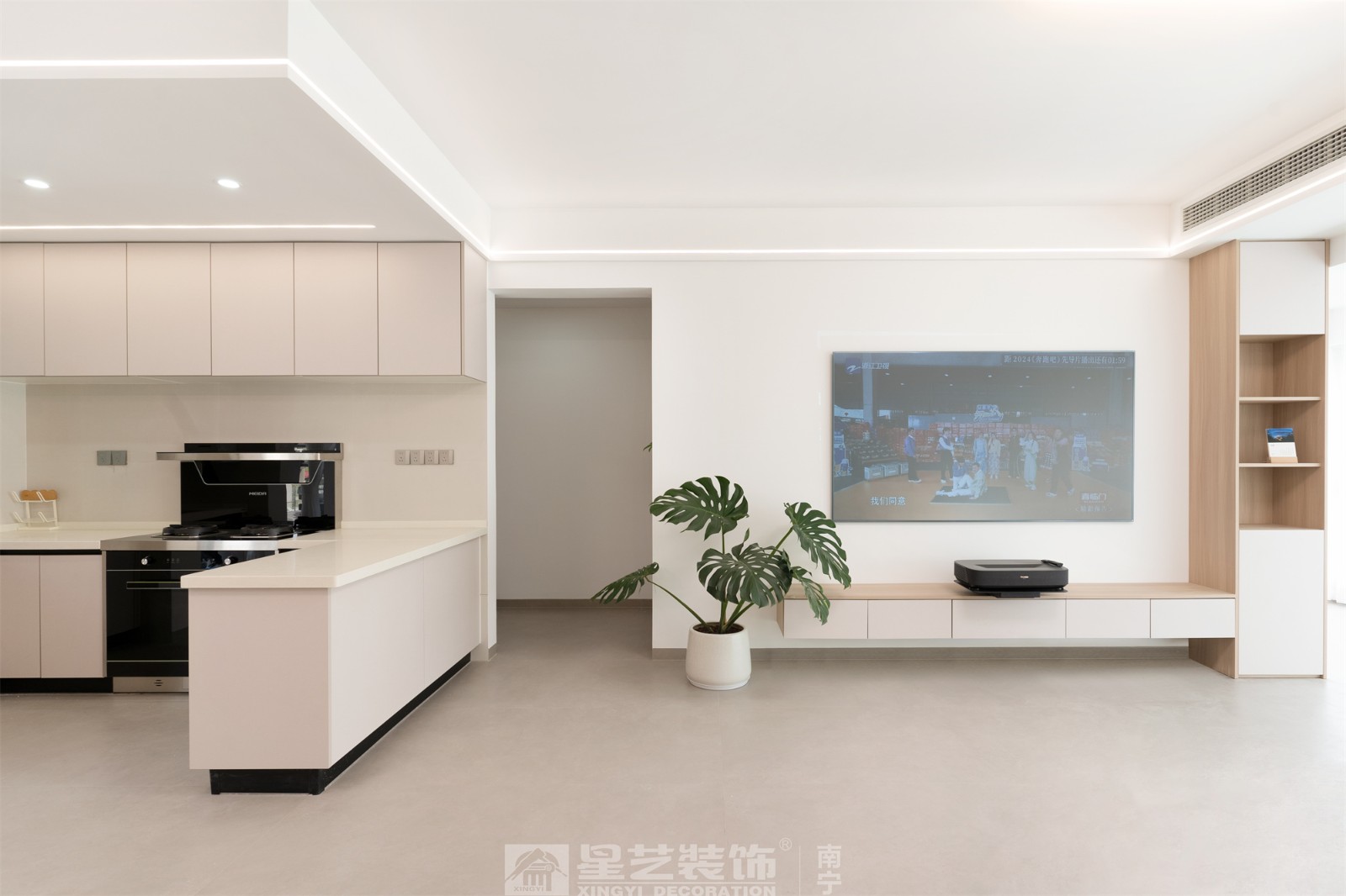 聯(lián)發(fā)臻境136平現(xiàn)代簡約客廳實景