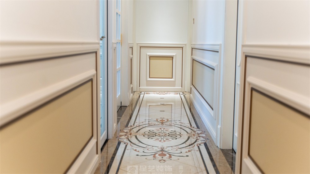 盛科城120平法式裝修過(guò)道實(shí)景