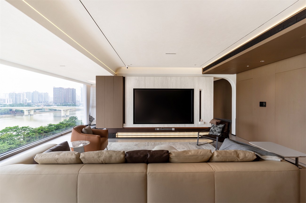 華潤西園悅府167平意式風(fēng)格客餐廳裝修完工實景