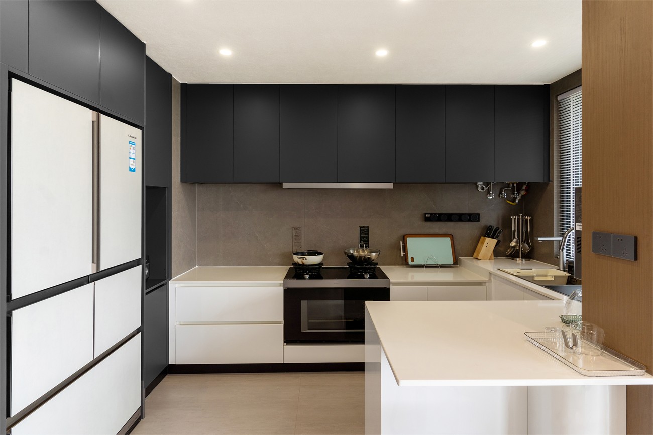 華潤西園悅府167平意式風(fēng)格廚房裝修完工實景