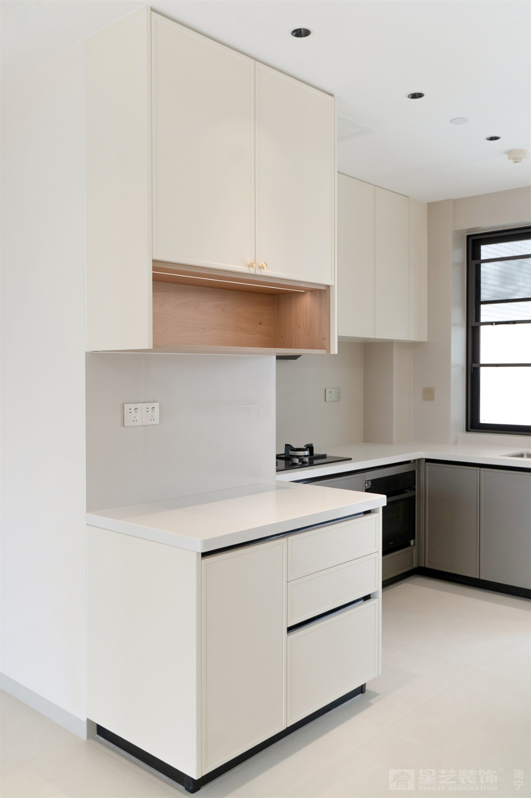 盛科城152平奶油風(fēng)廚房裝修完工實(shí)景圖