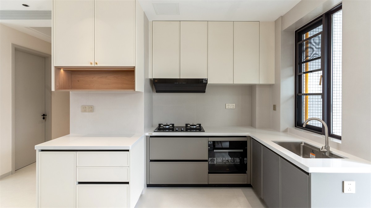 盛科城152平奶油風(fēng)廚房裝修完工實(shí)景圖