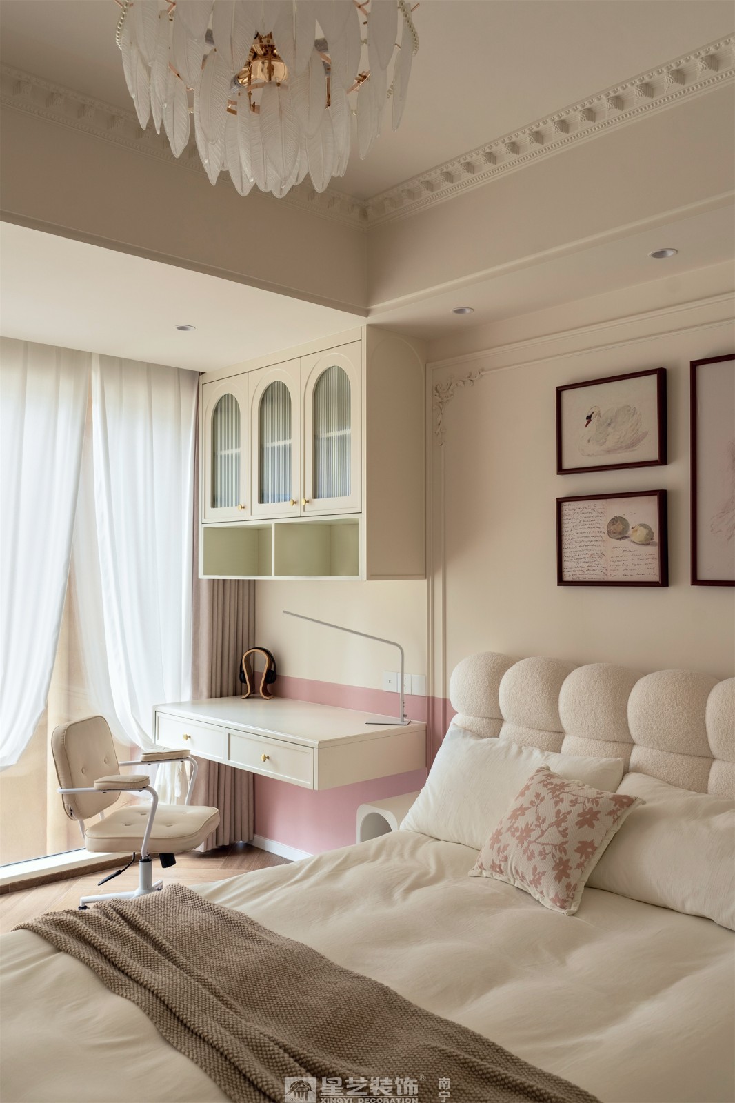 湖畔書院150平法式中古風(fēng)衛(wèi)臥室裝修完工實景圖