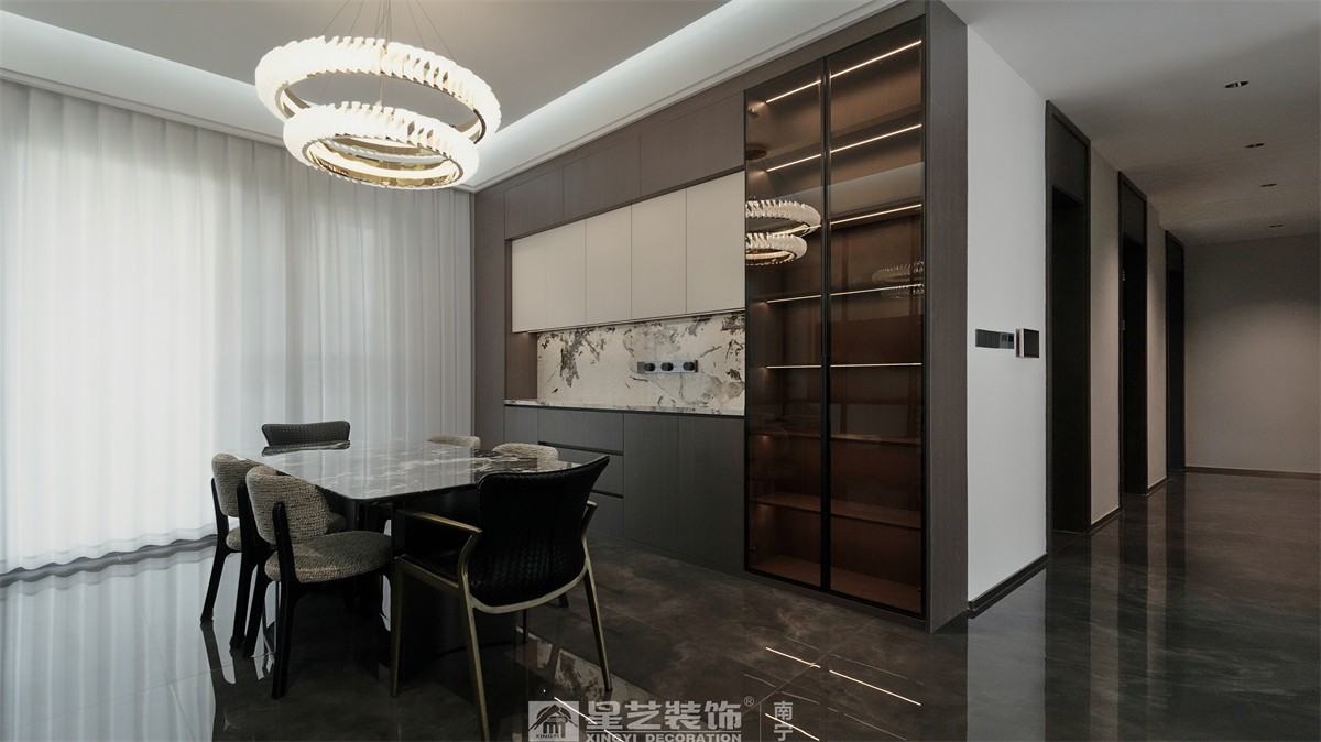 保利君悅灣200平輕奢餐廳裝修完工實(shí)景圖