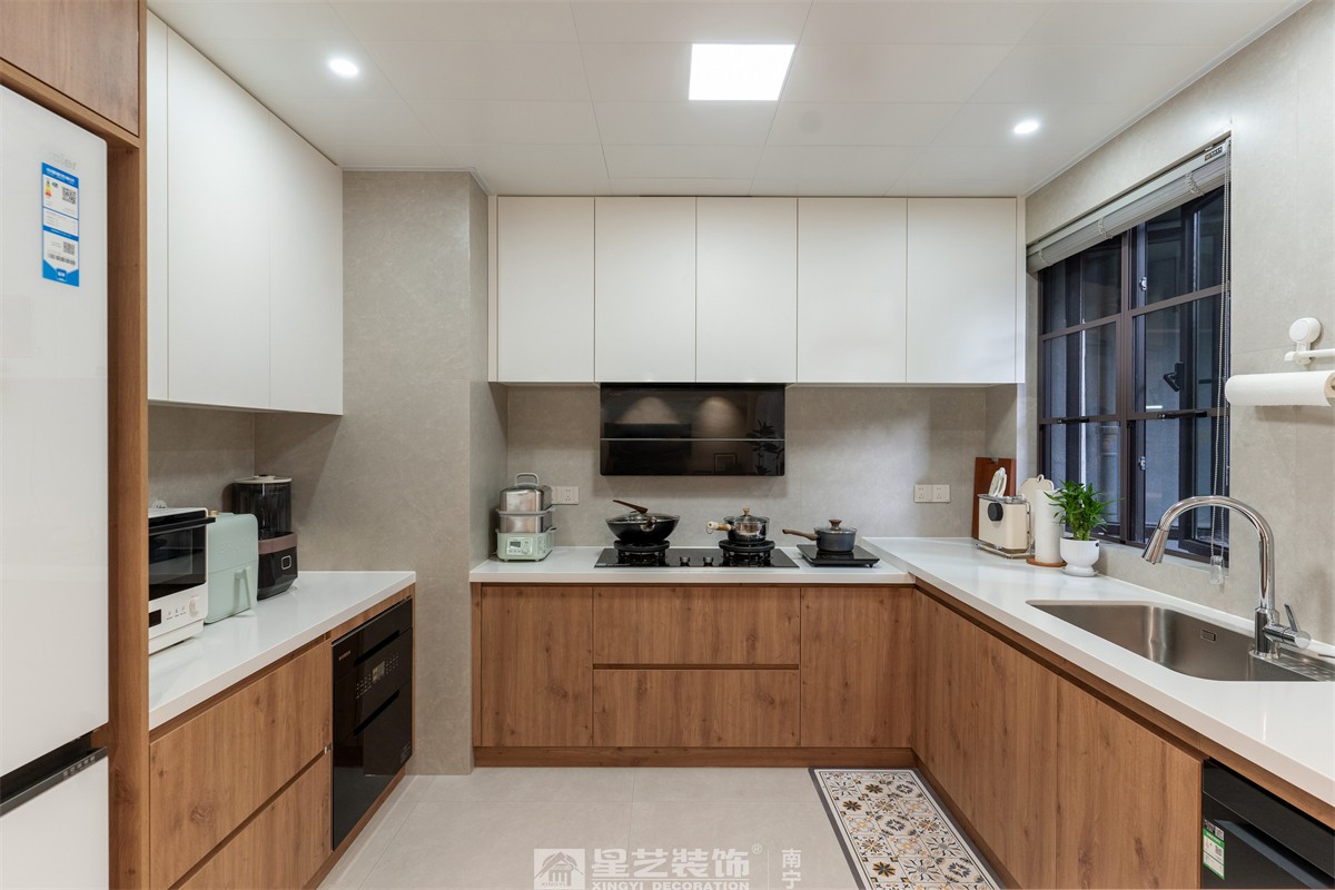 金科博翠山180平中古風(fēng)裝修廚房完工實景圖