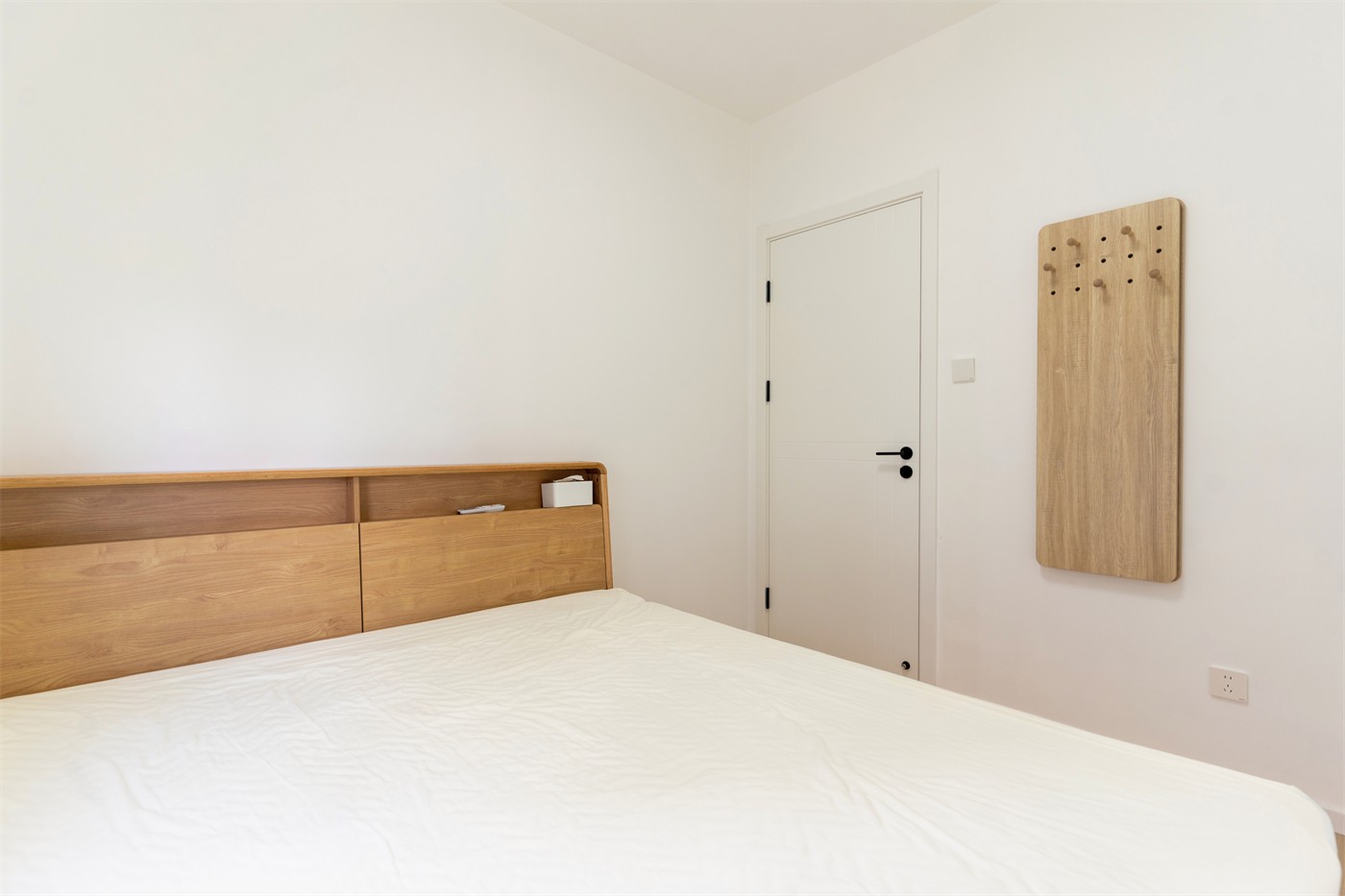 保利領(lǐng)秀廣場(chǎng)75平奶油風(fēng)臥室裝修實(shí)景圖