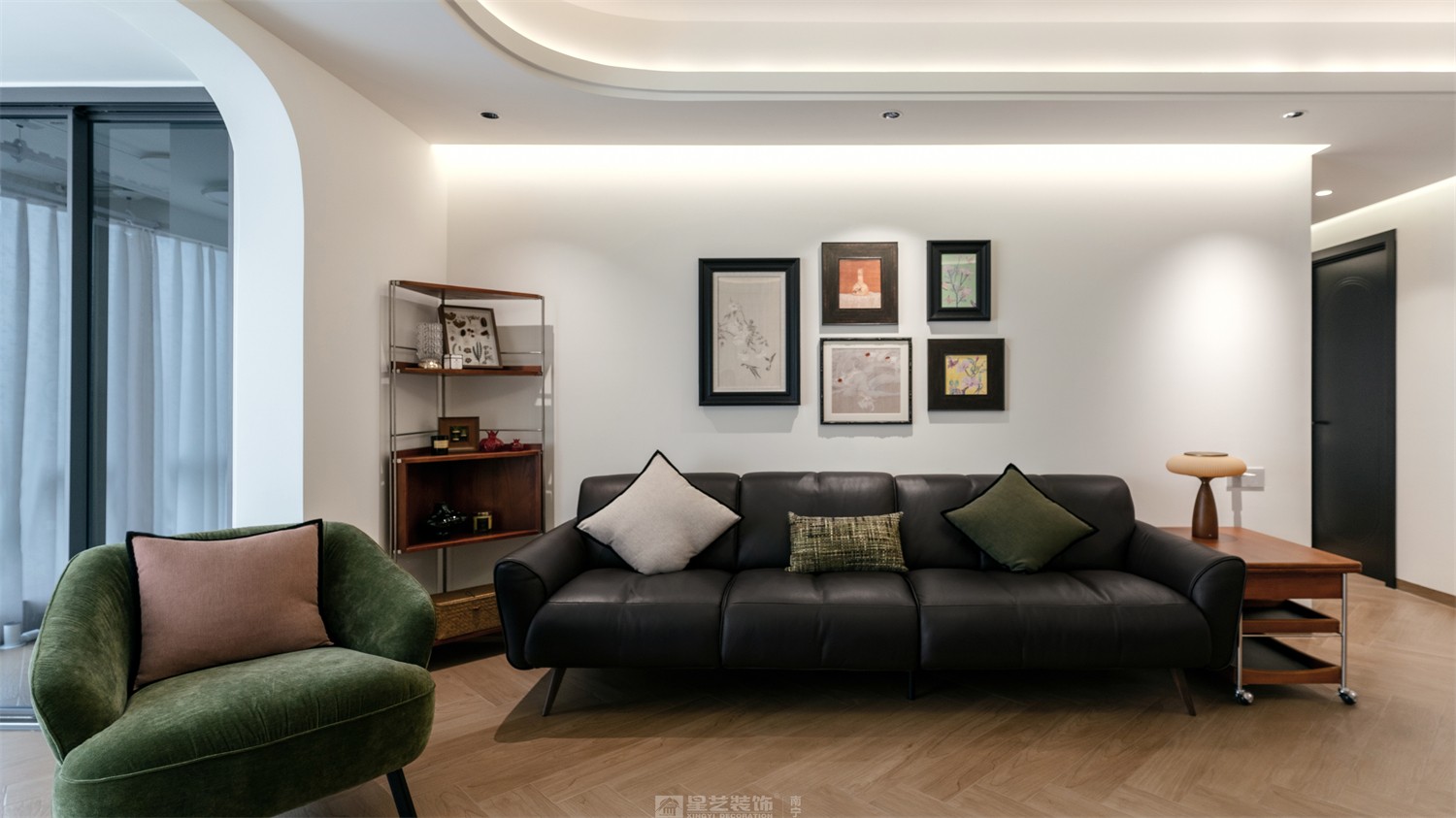 華潤中山府113平法式中古客廳裝修完工實景圖