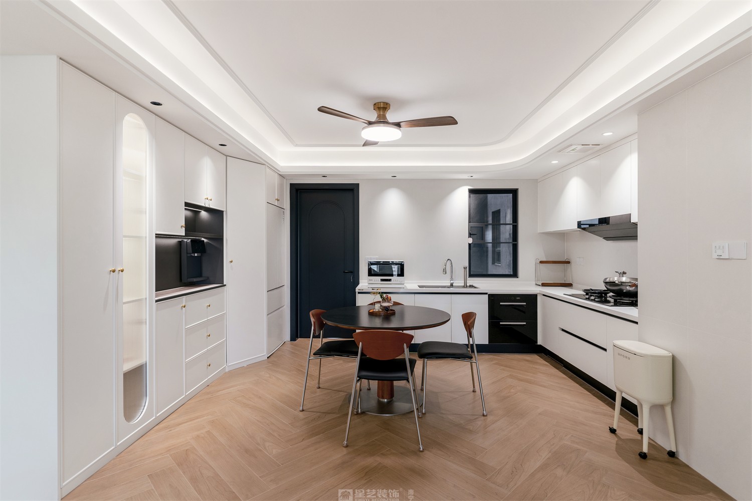 華潤中山府113平法式中古廚房裝修完工實景圖