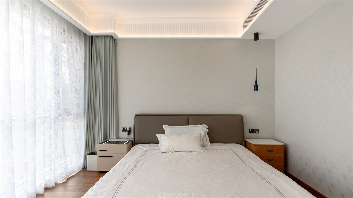 建發(fā)縵云143平法式風格臥室裝修實景圖