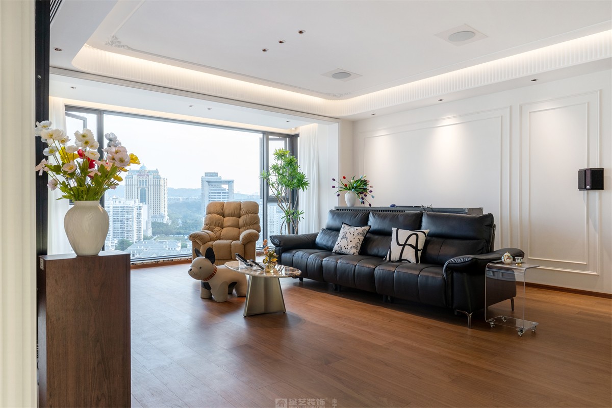 建發(fā)縵云143平法式風格客廳裝修實景圖