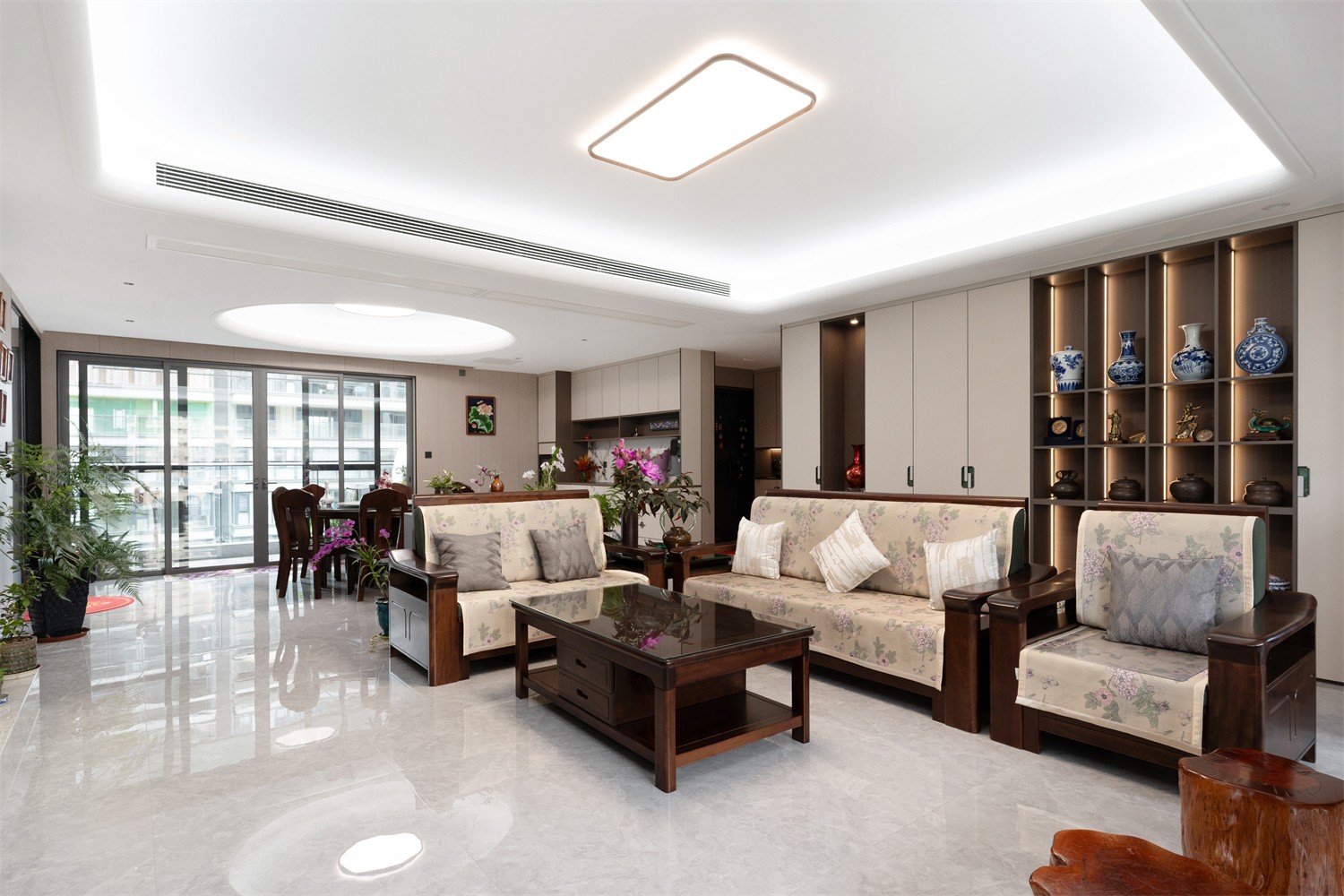建發(fā)縵云210平新中式客廳裝修完工實景圖